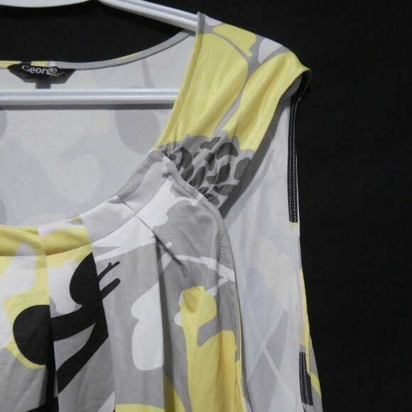 GEORGE PLUS | 3X | Gorgeous Floral Print Sleeveless Blouse - Picture 5 of 13